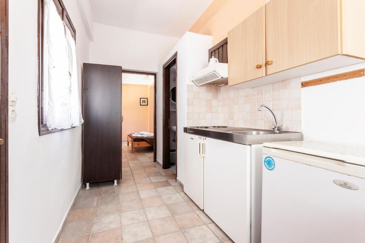 One Bedroom Apartment With Kitchenette# 12 A Raches  Exteriér fotografie